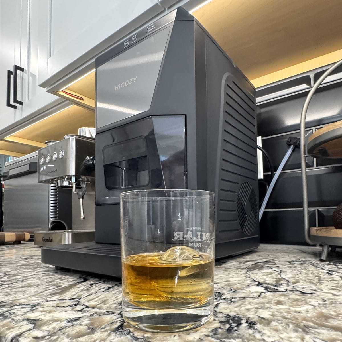 HiCOZY ClearIceBallMaker 28